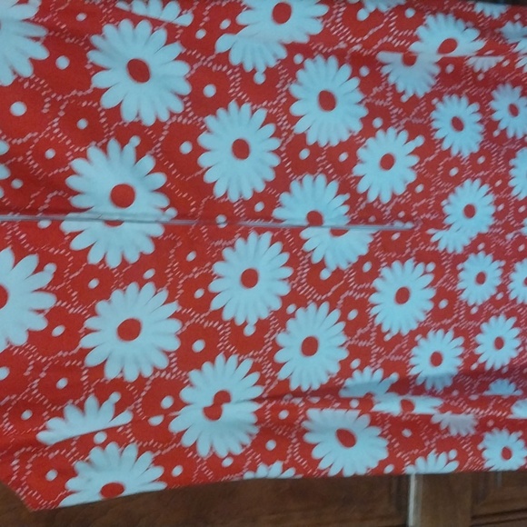 Remarkable Mod Flower Power Shift Dress - Picture 5 of 9